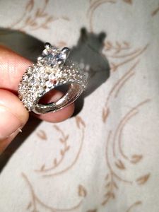 Sparkling Silver Ring