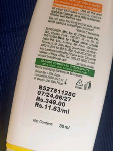 (Sunscreen + Face wash) Garnier Skin Set