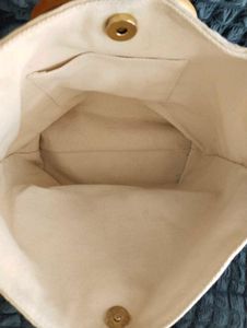 Canvas Handbag with Wooden Handles used only once