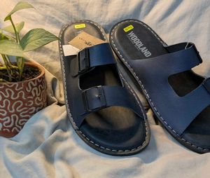 Woodland PU slipper size 9 🔥