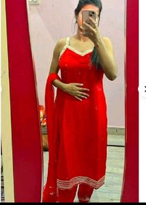 Red  Sleevless Suit