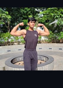 Black Sleeveless T-Shirt