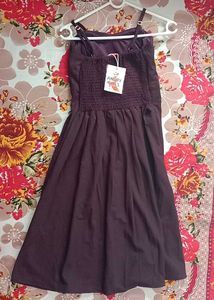 Elegant Burgundy Bow Midi Dress 👗💜