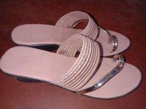 Heel Chappal
