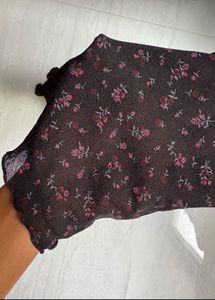 Thin floral top