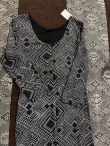 Patterned Bodycon midi shimmer Sleeve Dress