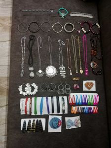 10 Necklace,8 Bangles,3 Bracelet,5 Earrings, Clips