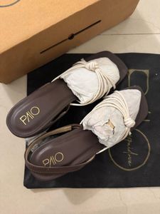 Paisoclan Brown Heeled Sandals