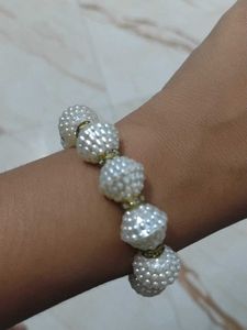 Pearl Beaded Bracelet