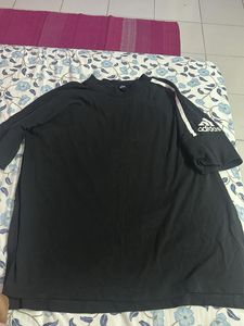 Adidas Black T-shirt