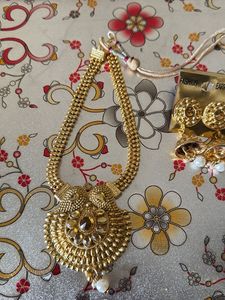 Gold Necklace Set