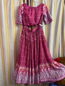 Pink and white lehenga choli with dupatta
