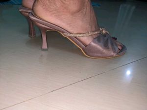 ✨Mauve Bow Kitten Heels✨💕