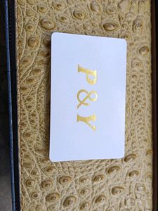 Crocodile Ki Khal se Bna Hua Bag h