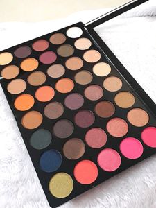 Swiss Beauty Hd Professional 40 Pigmented Colors E