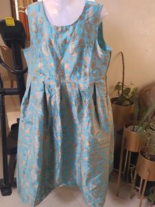 Diwali Elegant Ethnic Gown With Side Zip