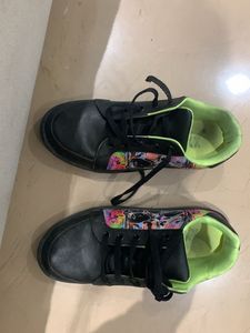 Black Sneakers For Boy 6-8 Years UK Size 4