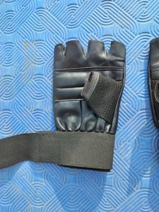 🦍 DECATHLON  WEIGHTLIFTING GLOVES