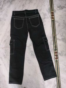 Black Cargo Pants+ Gift 🎁