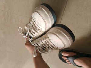 Women Redtape Sneakers