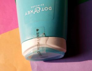 (Sealed) Dot &amp; Key BarrierRepairHydratingShowerGel