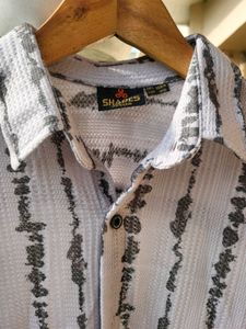 Patterned Long Sleeve Shirt