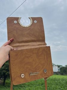Vintage-Style Brown Handbag