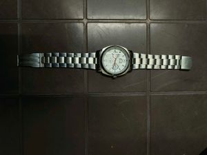 Stylish Silver Wrist Watch for men