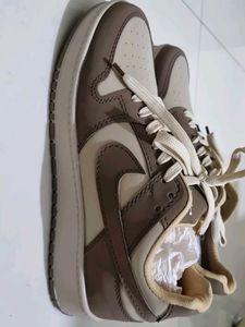 Jordan Low Top Sneakers