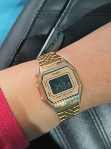 Casio Original unisex Gold Digital Watch