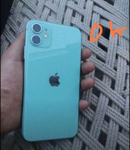 I Phone 11.   Second                    (Cardboad)