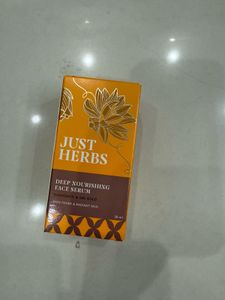 Just Herbs Baluchiol 24 K Gold Face Serum .
