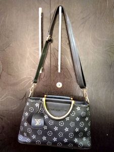 Copied LV brand Sling Bag In A Good Condition