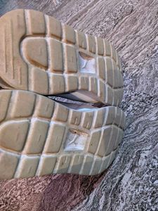 Puma Anzarun Lite Sneakers for Women