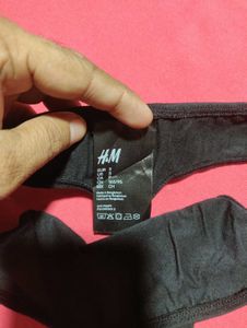 H&amp;M Thong Size.S