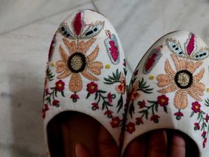 Embroidered Ethnic Flats