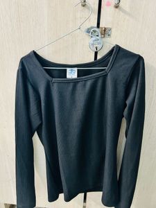 Black Ribbed Long Sleeve Top