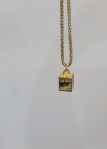 Kabba Pendant With Chain
