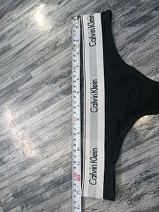 Calvin Klein 🧡