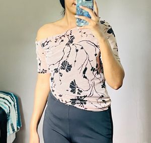 Off Sleeves Top