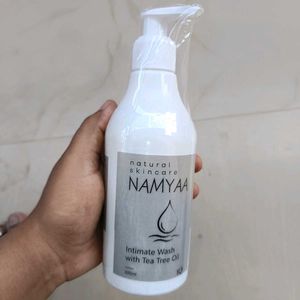 INTIMATE WASH WITH TEA TREE OIL