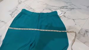 New With Tag Pant...32 To 34 Inches