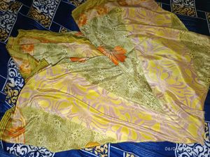 Crape Saree Foral Print