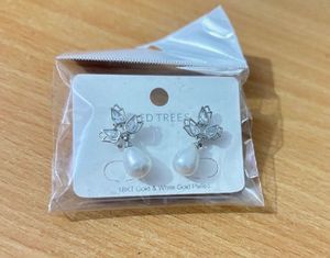 Tulips Pearl Drop Earrings