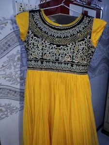 Elegant Yellow Ethnic Gown