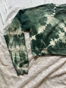 Green Tie Dye Cropped Sweatshirt