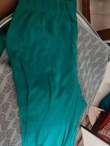 Daily Wear Leggings Peacock Green colour