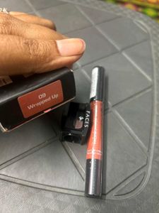 Faces Wrapped Up Lipstick Cryon