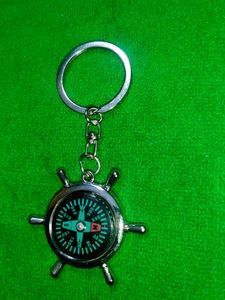Unique KeyChain With Compass 🧭 (It Will Show The Correct Direction)