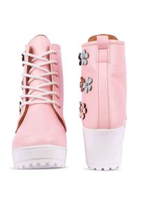 Pink Boots 🥾